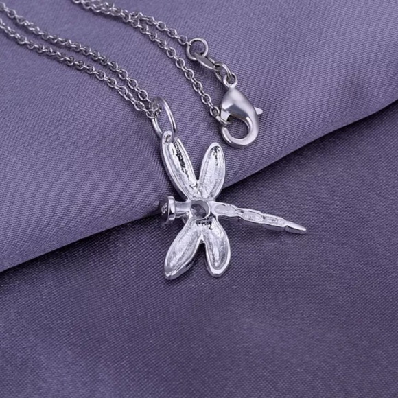 Dragonfly Silver Necklace 18” NEW 🌷 - Picture 6 of 10